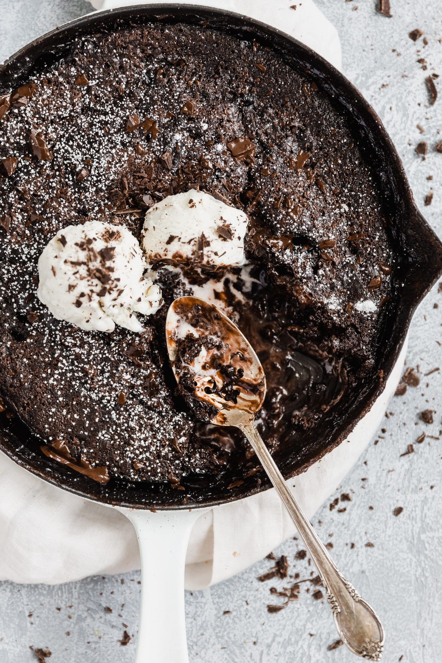 chocolate cobbler I howsweeteats.com