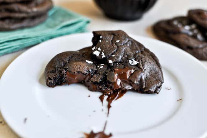 Salted Mudslide Cookies I howsweeteats.com Salted Mudslide Cookies I howsweeteats.com