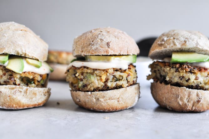 Crispy Quinoa Sliders I howsweeteats.com Crispy Quinoa Sliders I howsweeteats.com