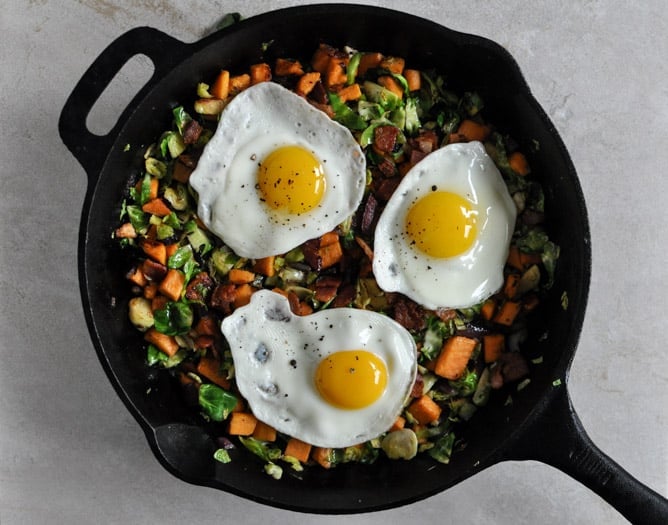 Brussels Sprouts Breakfast Hash I howsweeteats.com Brussels Sprouts Breakfast Hash I howsweeteats.com