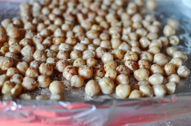 Exactly How To Roast Chickpeas I howsweeteats.com Exactly How To Roast Chickpeas I howsweeteats.com