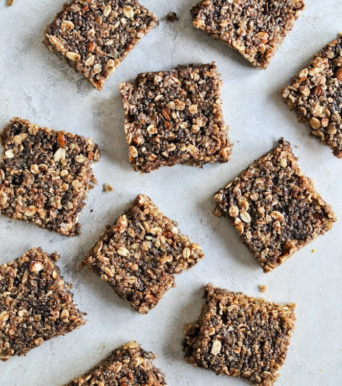 No-Bake Brown Butter Quinoa Bars I howsweeteats.com No-Bake Brown Butter Quinoa Bars I howsweeteats.com