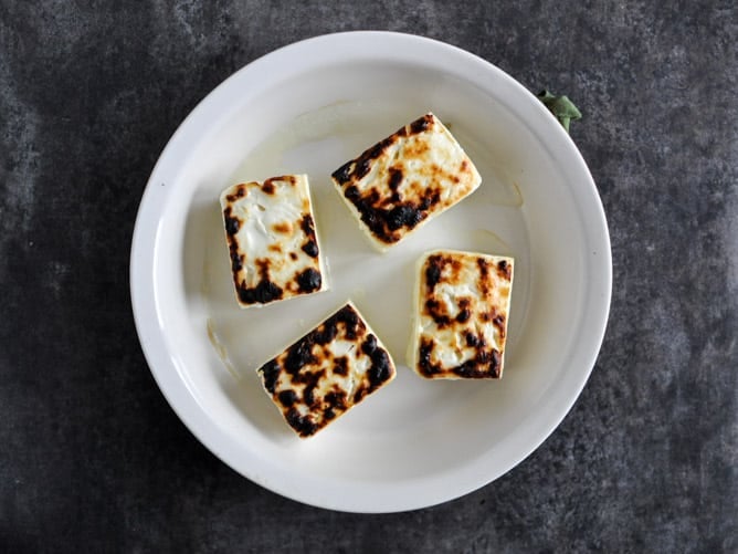 Broiled Feta with Caramelized Cinnamon Pears I howsweeteats.com Broiled Feta with Caramelized Cinnamon Pears I howsweeteats.com
