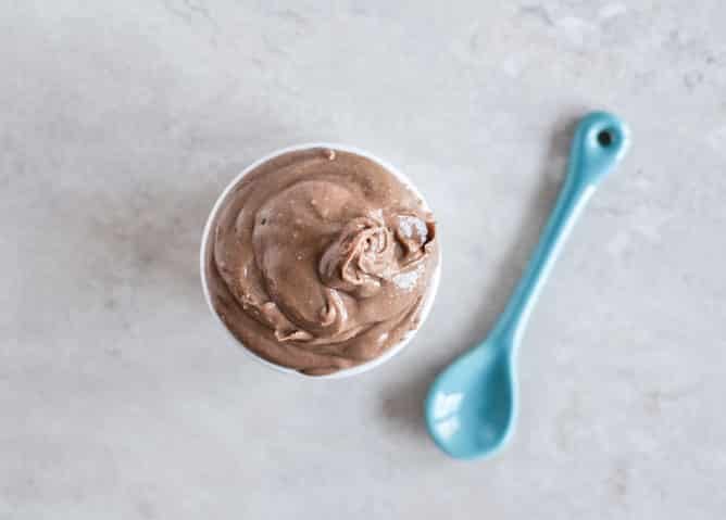 Homemade Milk Chocolate Cashew Butter I howsweeteats.com Homemade Milk Chocolate Cashew Butter I howsweeteats.com
