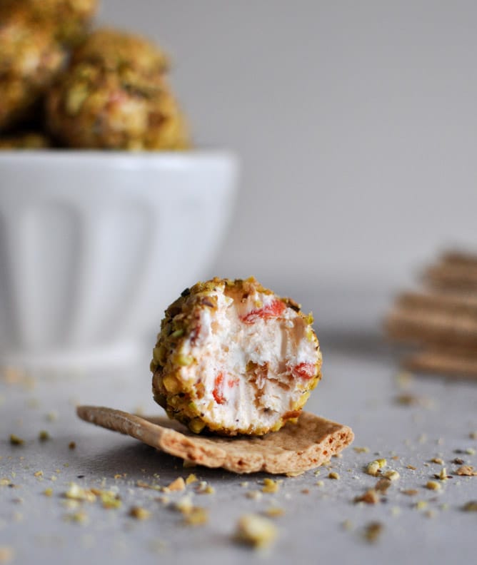 Roasted Red Pepper + Bacon Goat Cheese Truffles I howsweeteats.com Roasted Red Pepper + Bacon Goat Cheese Truffles I howsweeteats.com
