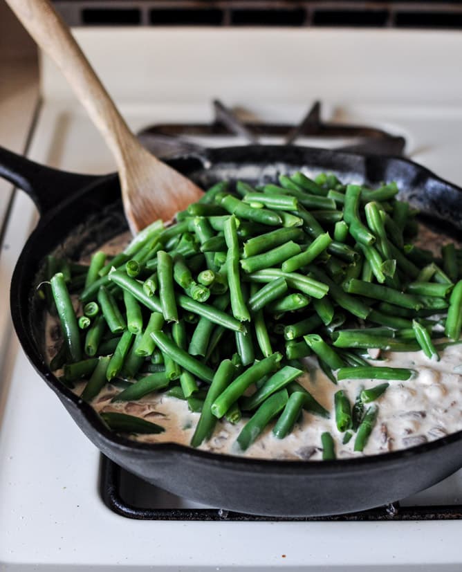 Lightened Up Fresh Green Bean Casserole I howsweeteats.com Lightened Up Fresh Green Bean Casserole I howsweeteats.com