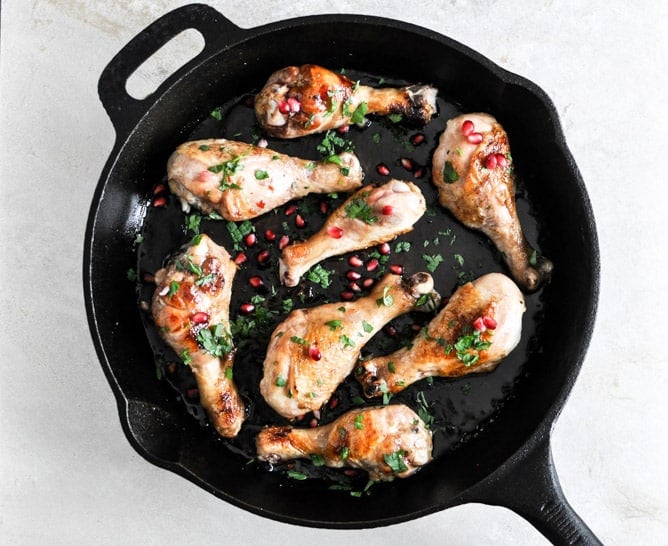 Sweet and Sticky Pomegranate Chicken I howsweeteats.com Sweet and Sticky Pomegranate Chicken I howsweeteats.com