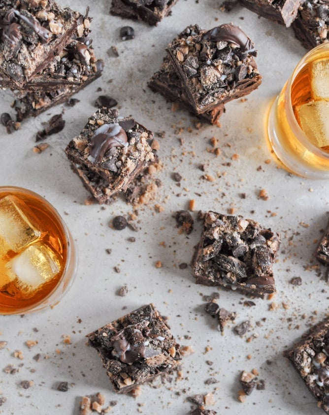 Loaded Chocolate Bourbon Fudge I howsweeteats.com Loaded Chocolate Bourbon Fudge I howsweeteats.com