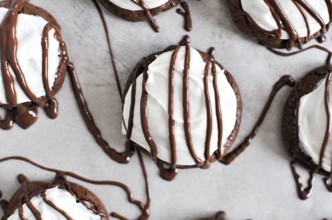 Peppermint Pattie Cookies I howsweeteats.com Peppermint Pattie Cookies I howsweeteats.com