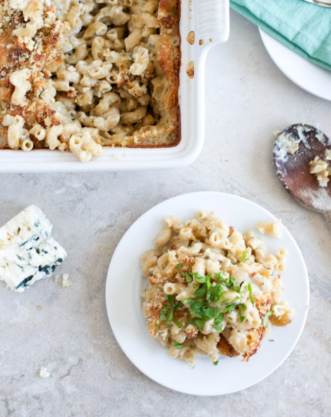 Blue Cheese Mac and Cheese I howsweeteats.com Blue Cheese Mac and Cheese I howsweeteats.com