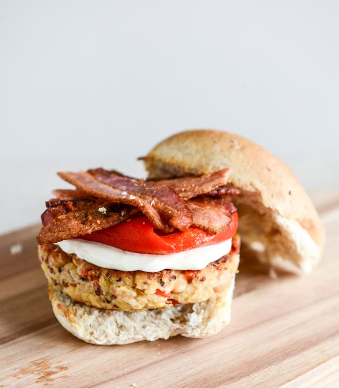 Roasted Red Pepper Quinoa + White Bean Burgers I howsweeteats.com Roasted Red Pepper Quinoa + White Bean Burgers I howsweeteats.com