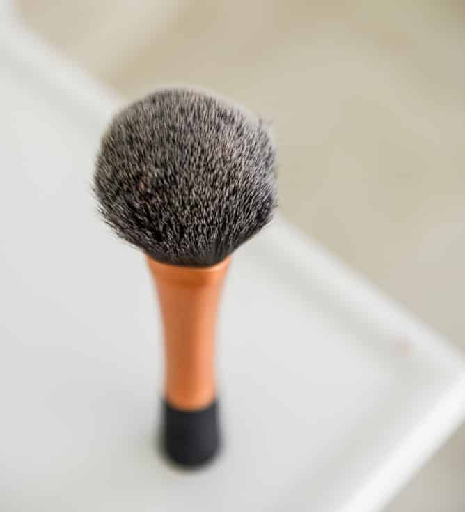 Real Techniques Brush I howsweeteats.com Real Techniques Brush I howsweeteats.com