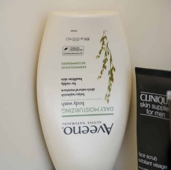 Aveeno Daily Moisturizing Body Wash I howsweeteats.com Aveeno Daily Moisturizing Body Wash I howsweeteats.com