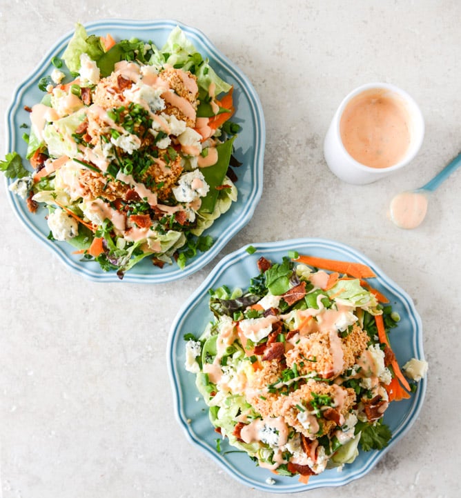 Crunchy Buffalo Chicken Salads with Bacon and Spicy Ranch I howsweeteats.com Crunchy Buffalo Chicken Salads with Bacon and Spicy Ranch I howsweeteats.com