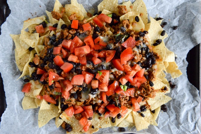 20-Minute Turkey Taco Nachos I howsweeteats.com 20-Minute Turkey Taco Nachos I howsweeteats.com