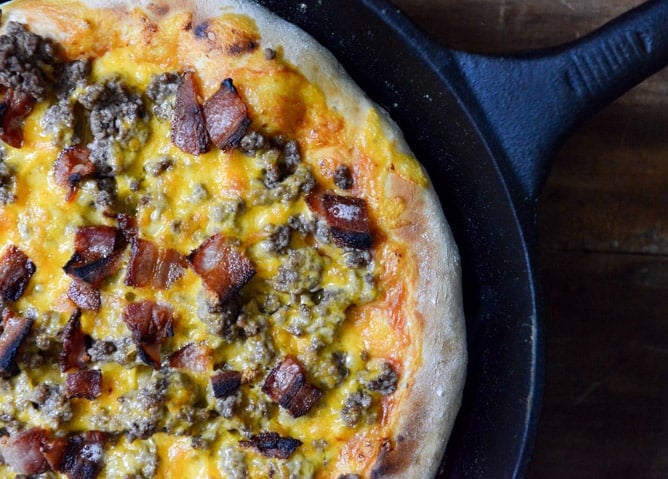 Bacon Cheeseburger Skillet Pizza I howsweeteats.com Bacon Cheeseburger Skillet Pizza I howsweeteats.com