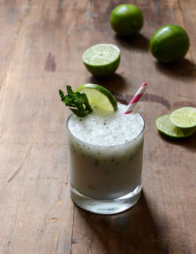Frosty Coconut Mojitos I howsweeteats.com Frosty Coconut Mojitos I howsweeteats.com