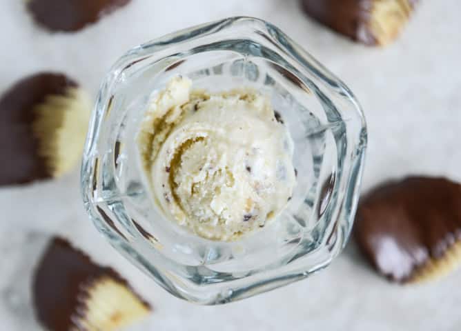 Sweet Corn Ice Cream with a Salted Caramel Swirl + Chocolate Covered Potato Chips I howsweeteats.com Sweet Corn Ice Cream with a Salted Caramel Swirl + Chocolate Covered Potato Chips I howsweeteats.com