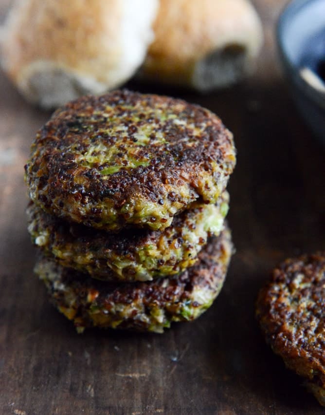 Crispy Autumn Veg Burgers with Apple Cider Slaw I howsweeteats.com Crispy Autumn Veg Burgers with Apple Cider Slaw I howsweeteats.com