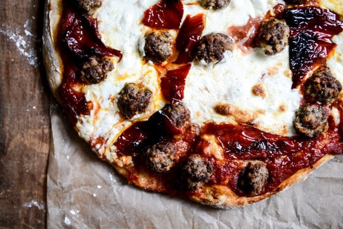 Mini Meatball Pizza with Fresh Mozzarella + Roasted Red Peppers I howsweeteats.com Mini Meatball Pizza with Fresh Mozzarella + Roasted Red Peppers I howsweeteats.com