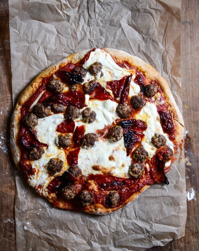 Mini Meatball Pizza with Fresh Mozzarella + Roasted Red Peppers I howsweeteats.com Mini Meatball Pizza with Fresh Mozzarella + Roasted Red Peppers I howsweeteats.com
