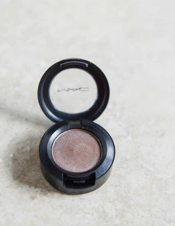 MAC satin taupe I howsweeteats.com MAC satin taupe I howsweeteats.com