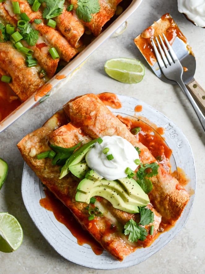 Lightened Up Beef Enchiladas with 10 Minute Enchilada Sauce I howsweeteats.com Lightened Up Beef Enchiladas with 10 Minute Enchilada Sauce I howsweeteats.com