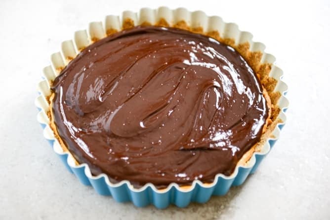 pumpkin s'mores tart I howsweeteats.com pumpkin s'mores tart I howsweeteats.com