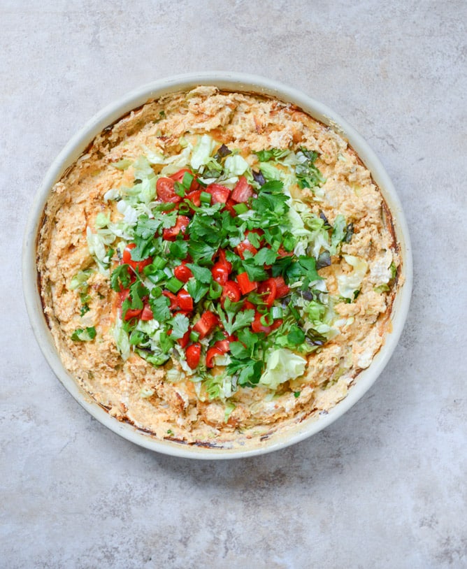 chicken enchilada dip I howsweeteats.com chicken enchilada dip I howsweeteats.com