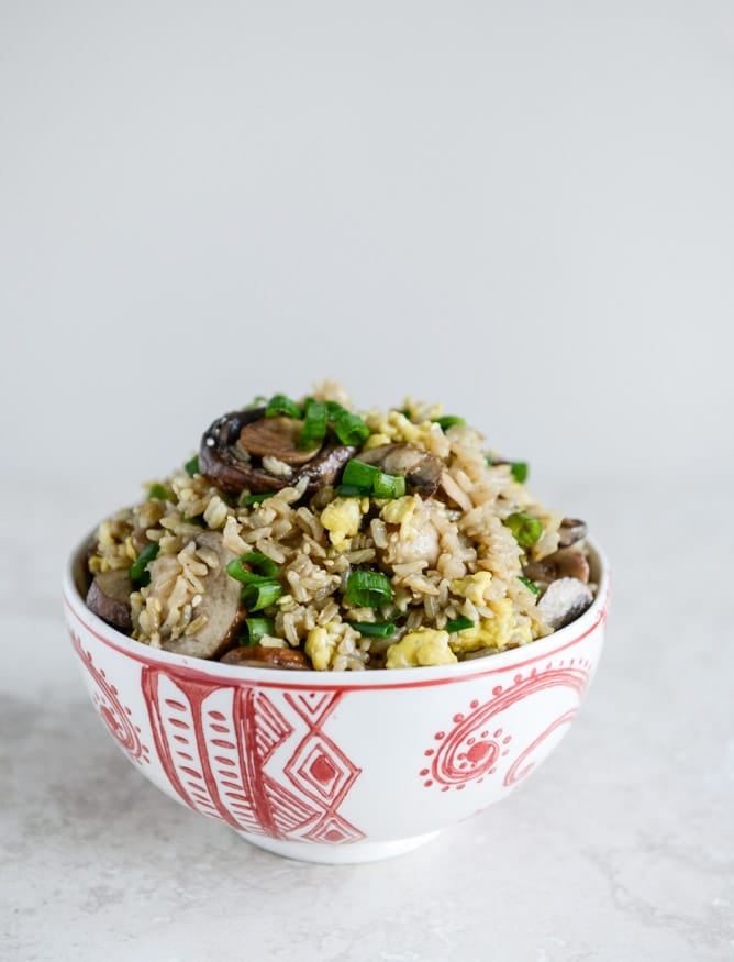 30 Minute Portobello Fried Brown Rice I howsweeteats.com 30 Minute Portobello Fried Brown Rice I howsweeteats.com