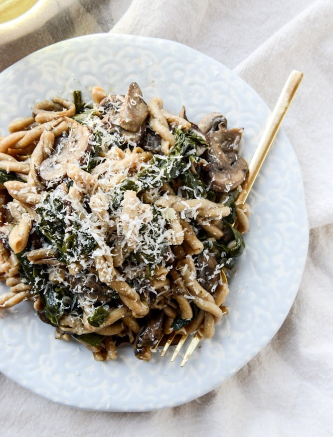 one pot brown butter mushroom pasta I howsweeteats.com