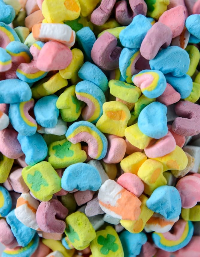 cereal milk chia pudding with lucky charms crumbs I howsweeteats.com