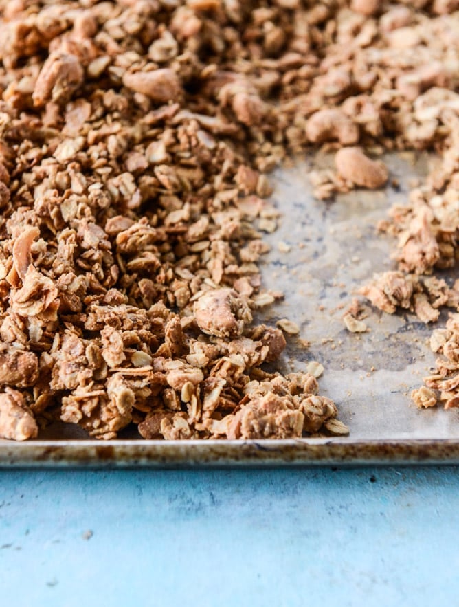 cashew butter granola I howsweeteats.com