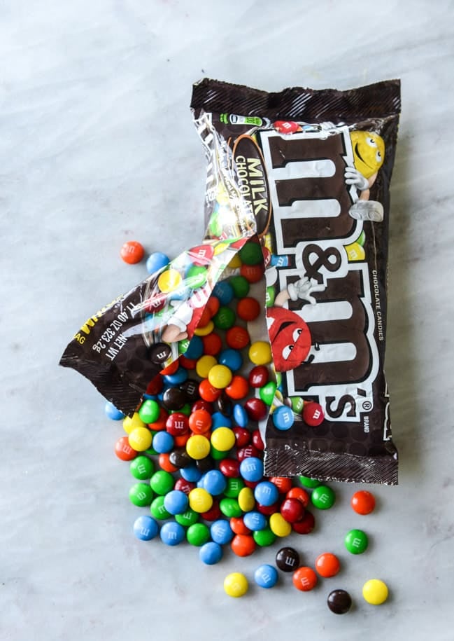 confetti ice cream fudge pie with M&M'S I howsweeteats.com
