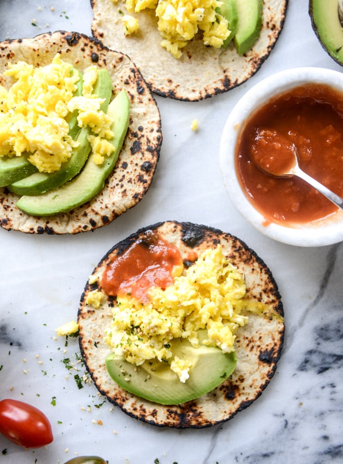 summer breakfast tacos I howsweeteats.com