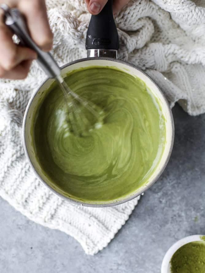 matcha honey hot chocolate with toasted marshmallows I howsweeteats.com