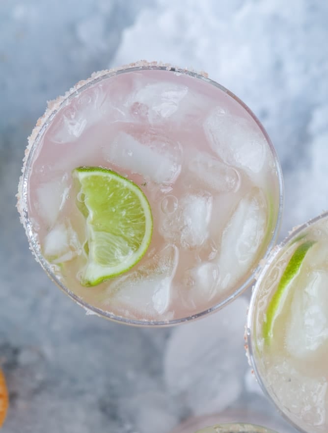 grapefruit lime spritzers (a mocktail!) I howsweeteats.com