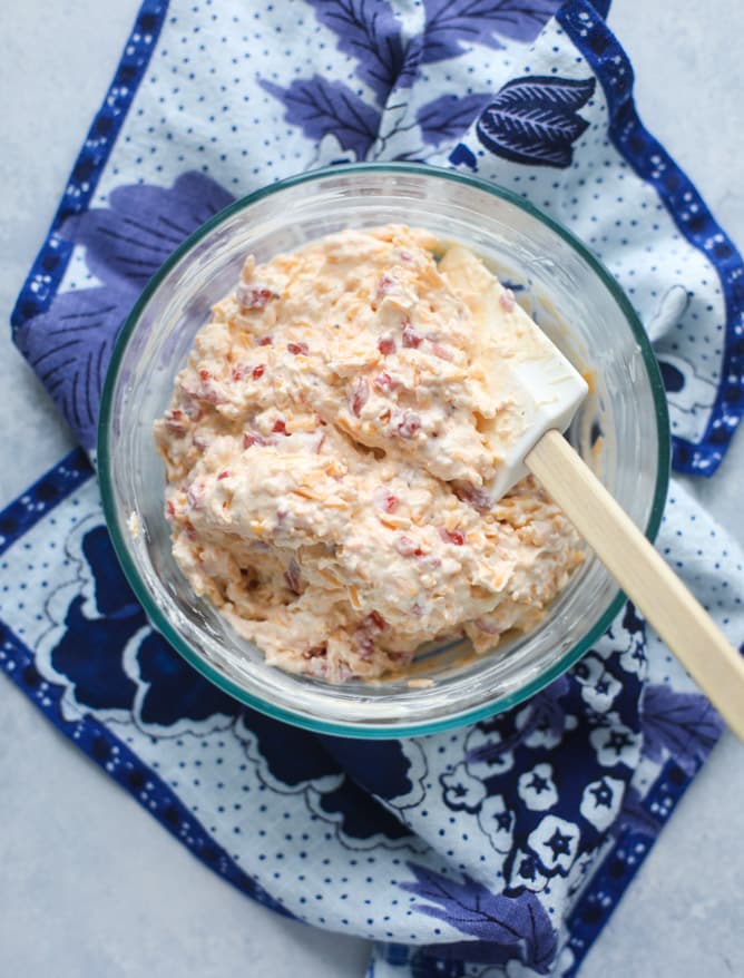 pimento cheese chicken quesadillas I howsweeteats.com
