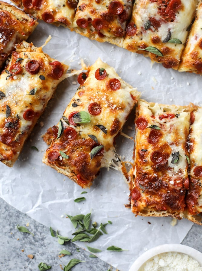 125 recipes for football season (the best tailgating recipes) I howsweeteats.com