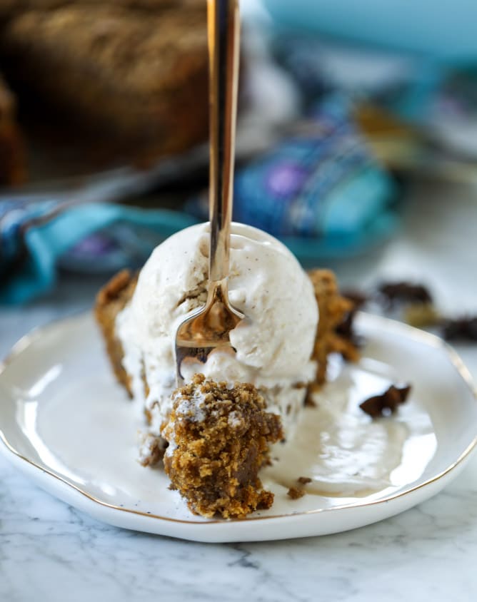 Here are a few of my all-time favorite fall recipes - pumpkin and apple cider and sangria oh my! Lots of breakfast, dinner, dessert and cocktails here!