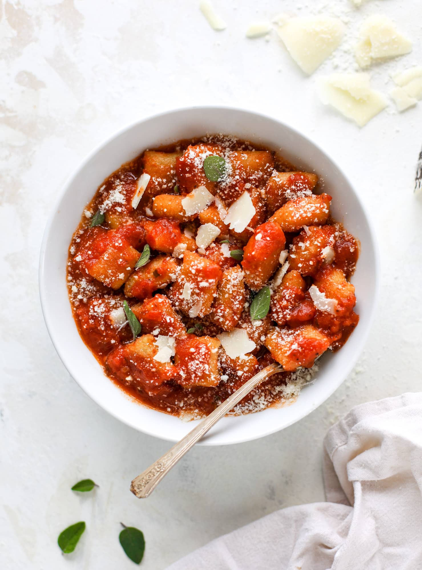 Homemade cauliflower gnocchi that tastes just like the Trader Joe's version! It's made with cauliflower, comes together fast and is super easy! I howsweeteats.com #cauliflower #gnocchi