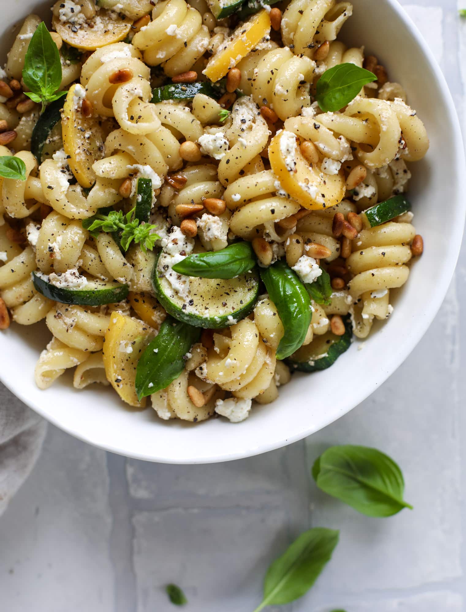 This summer squash pasta skillet is so super easy and delicious! You can have it made in 20 minutes and it will become your new favorite dinner!