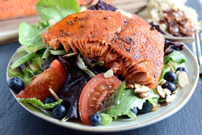 Broiled Spicy Brown Sugar Salmon I howsweeteats.com