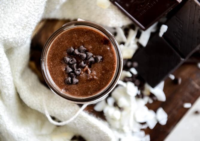 homemade chocolate coconut sugar scrub I howsweeteats.com
