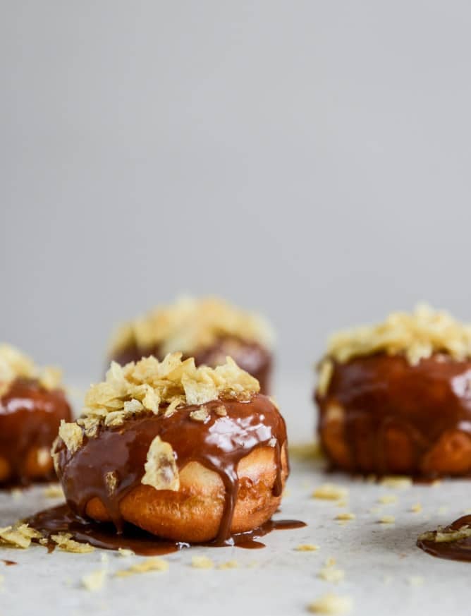 Crunchy Kettle Chip Chocolate Frosted Raised Donuts I howsweeteats.com