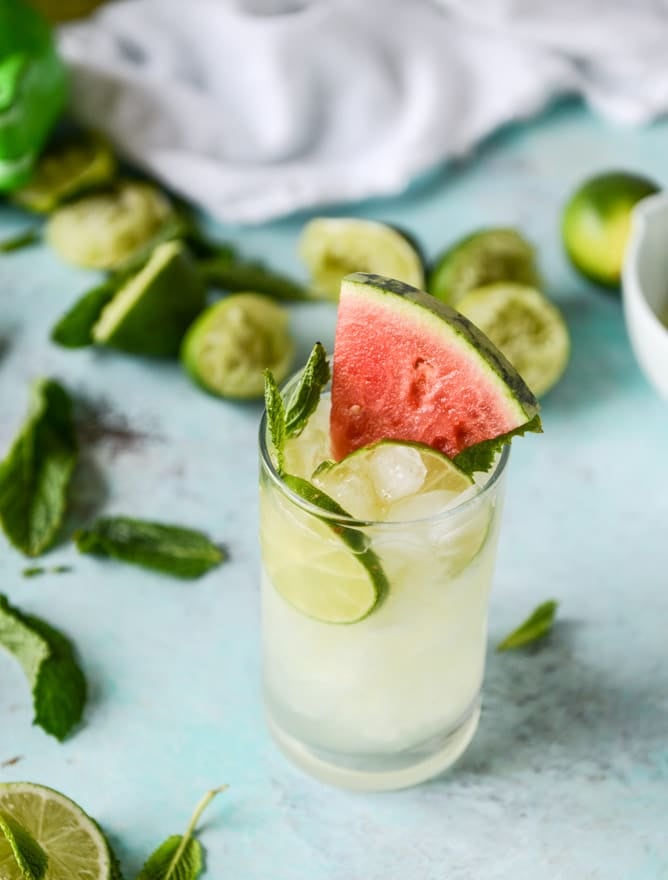 fresh mint limeade I howsweeteats.com