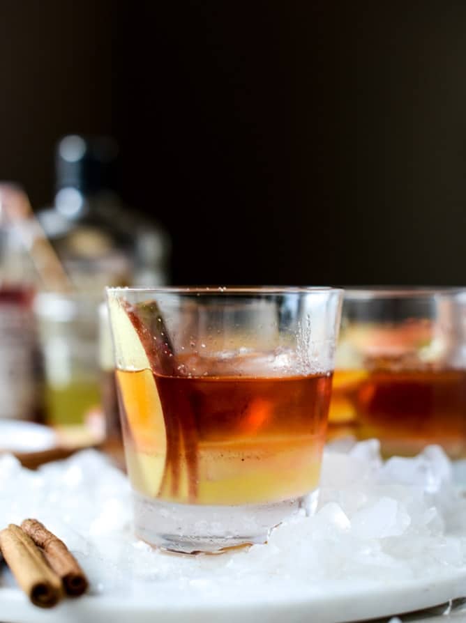 honeycrisp old fashioned I howsweeteats.com