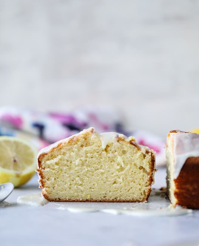 greek yogurt lemon loaf I howsweeteats.com