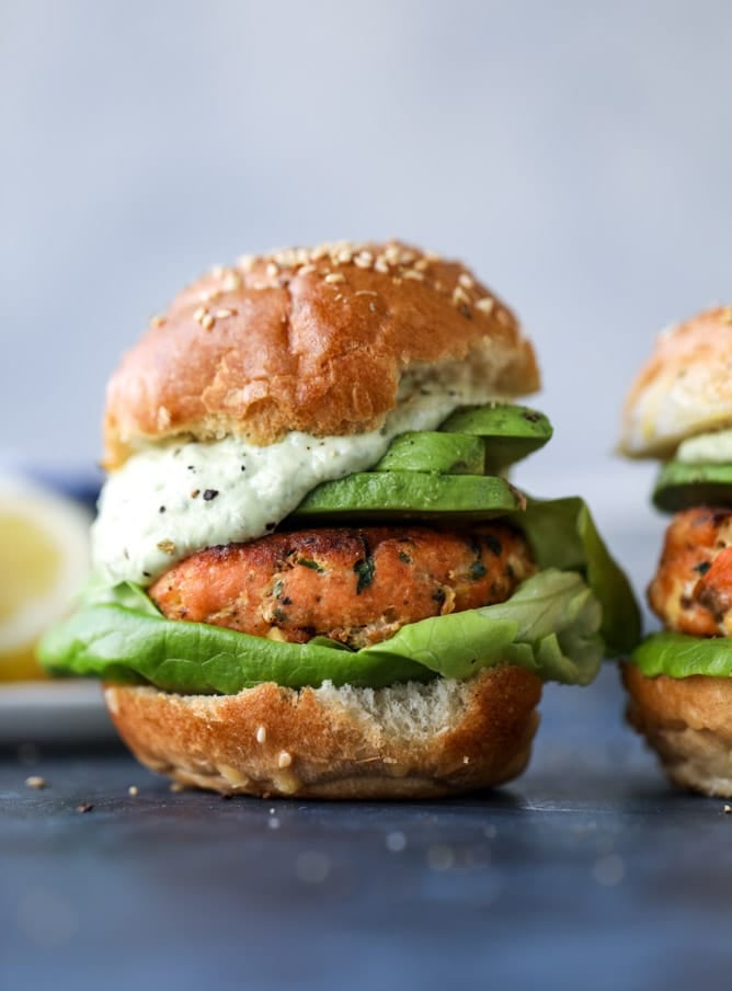 green goddess salmon burgers I howsweeteats.com 