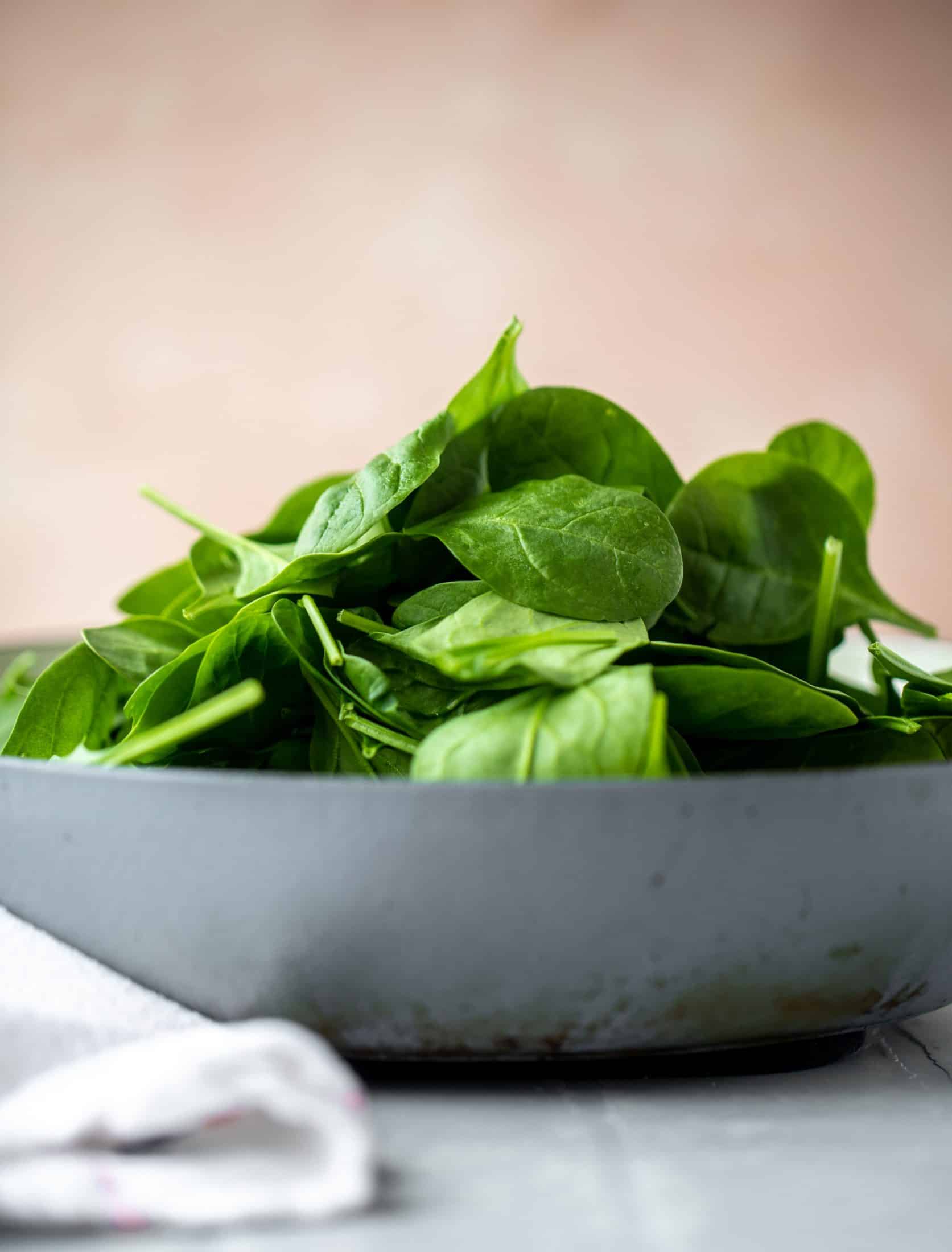fresh baby spinach
